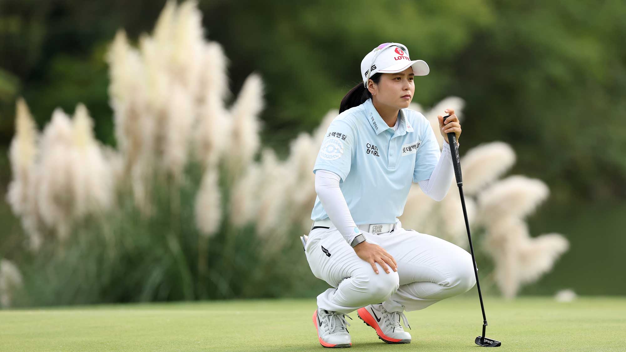 Hye-Jin Choi of South Korea lines up a putt on the 18th green during the second round of the Buick LPGA Shanghai 2026 at Sheshan Golf Club on October 16, 2026 in Shanghai, China.