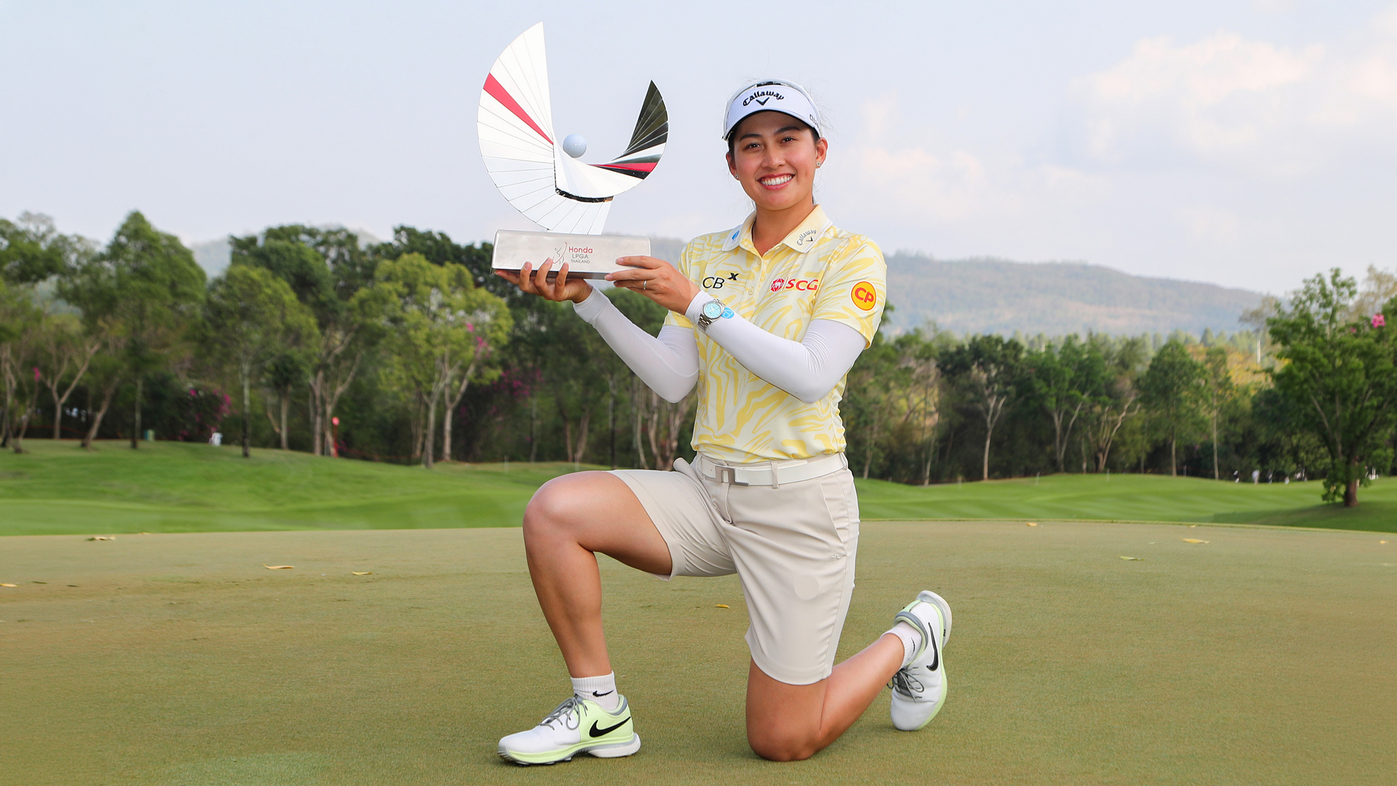 Jeeno Thitikul of Thailand poses with the trophy after winning the tournament following the final round of the Honda LPGA Thailand 2026 at Siam Country Club on February 22, 2026 in Chon Buri, Thailand.