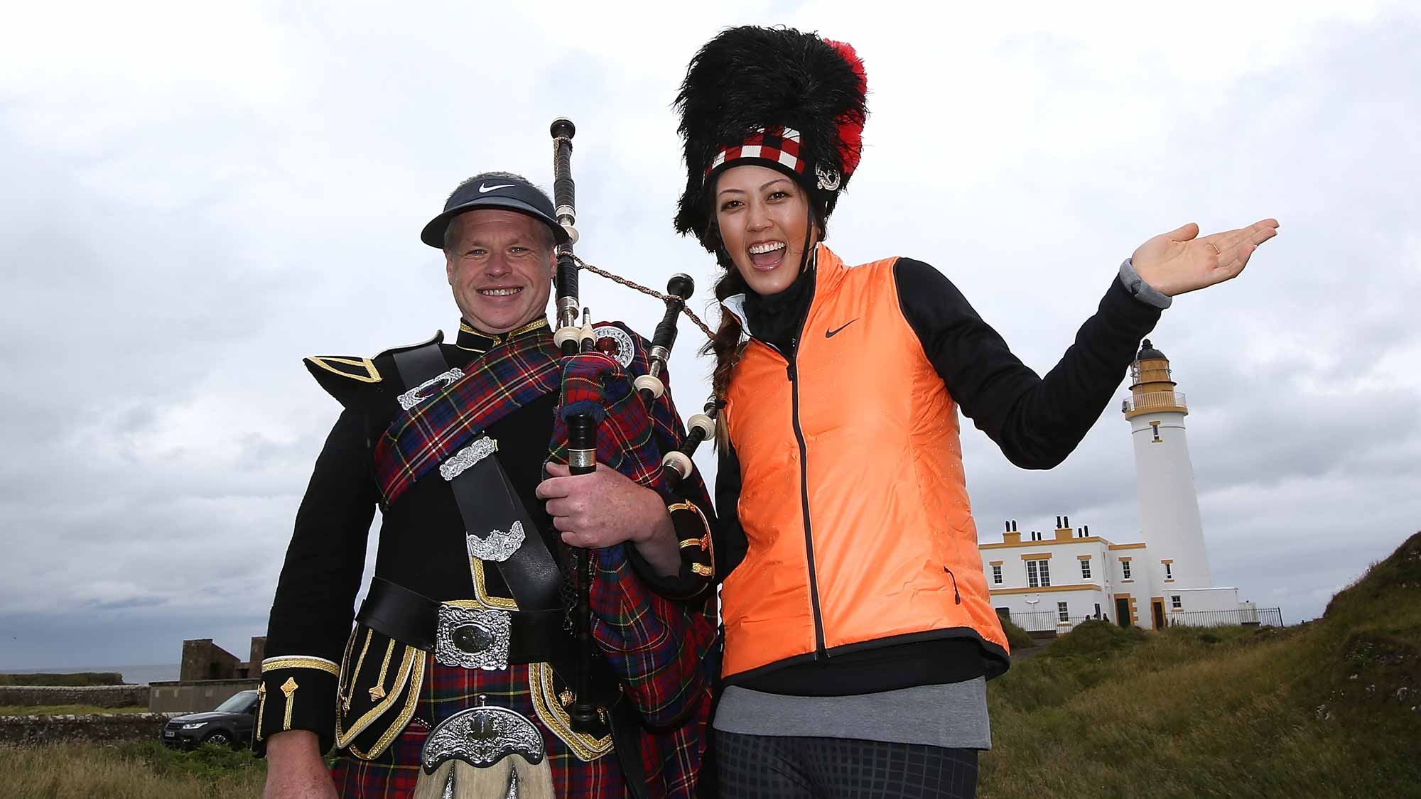 michelle-wie-ricoh-womens-british-open-bag-pipe-player.jpg