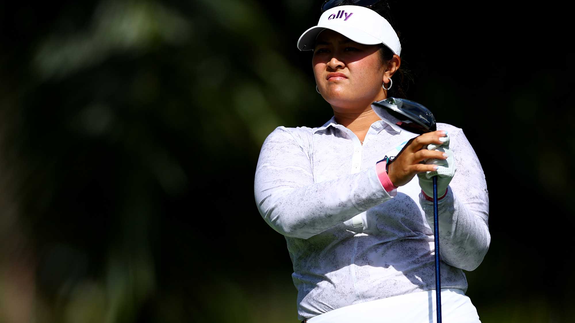 Rolex Rankings No 1 Lilia Vu Cards 69 in Round One at HSBC Womens World ...