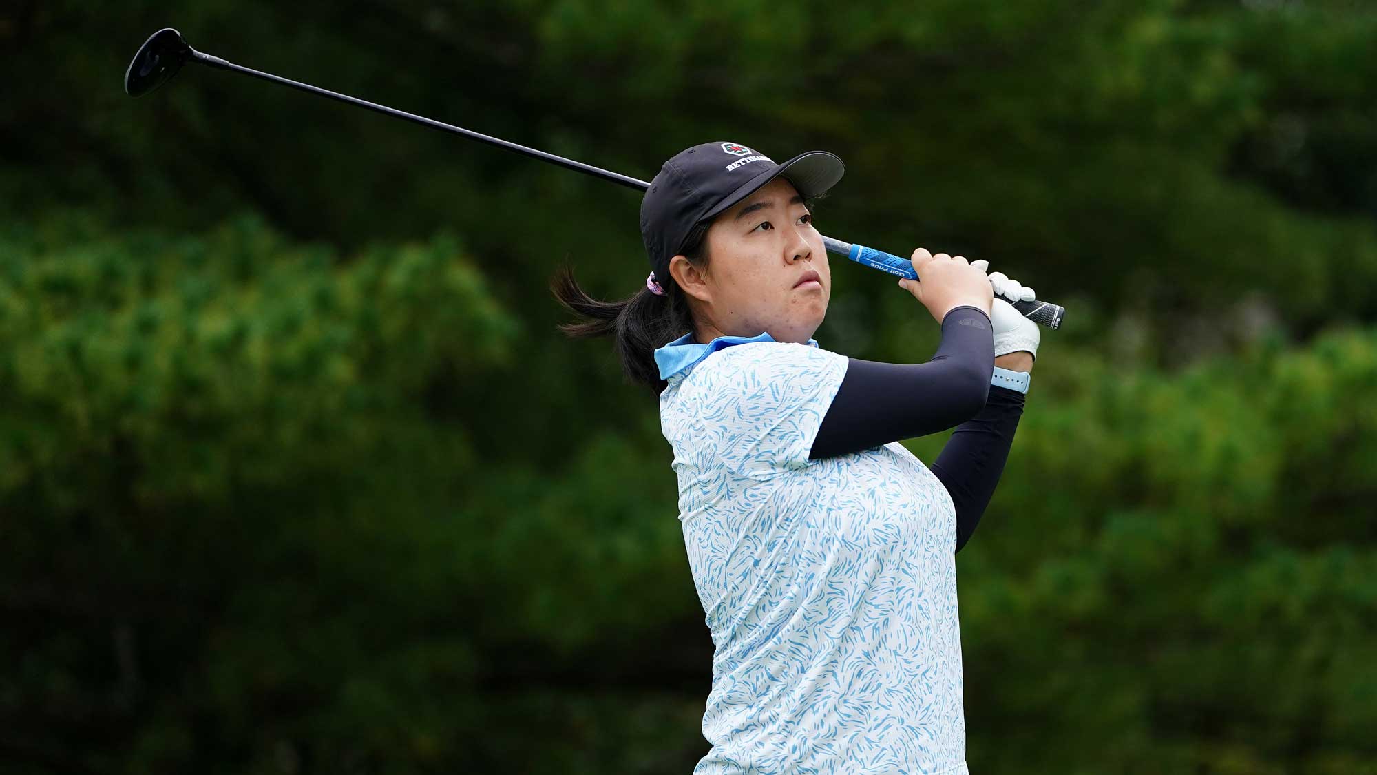 Ruixin Liu Holds FirstRound Lead at Kroger Queen City Championship