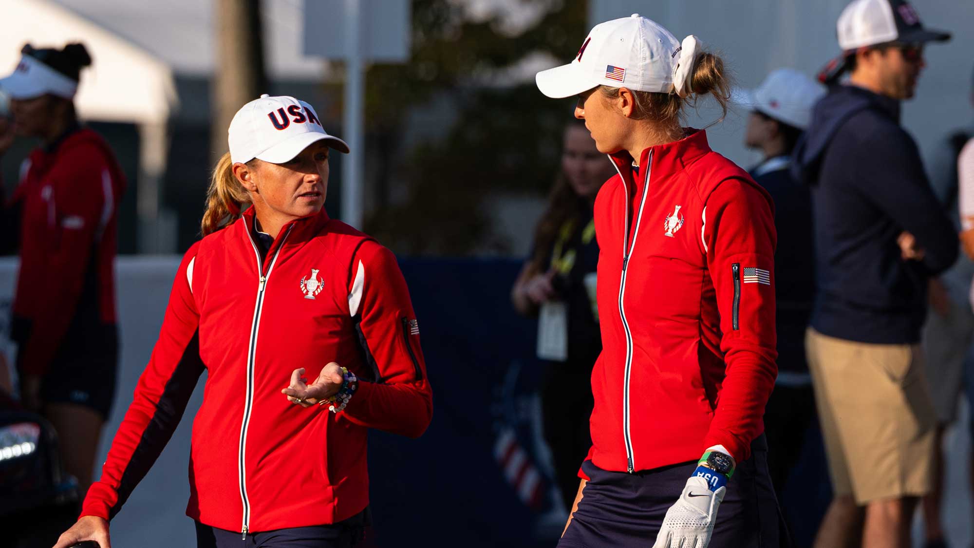 Stacy Lewis talking with Nelly Korda